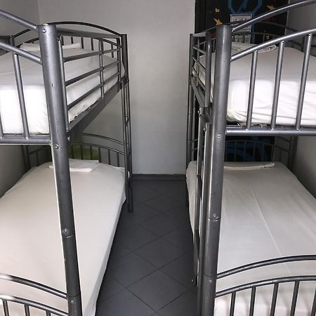 Jacobs Inn Hostel Paris Exterior foto