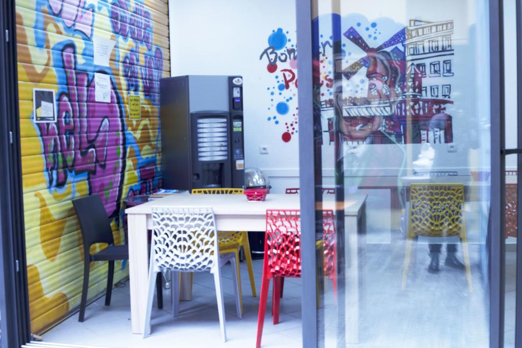 Jacobs Inn Hostel Paris Exterior foto